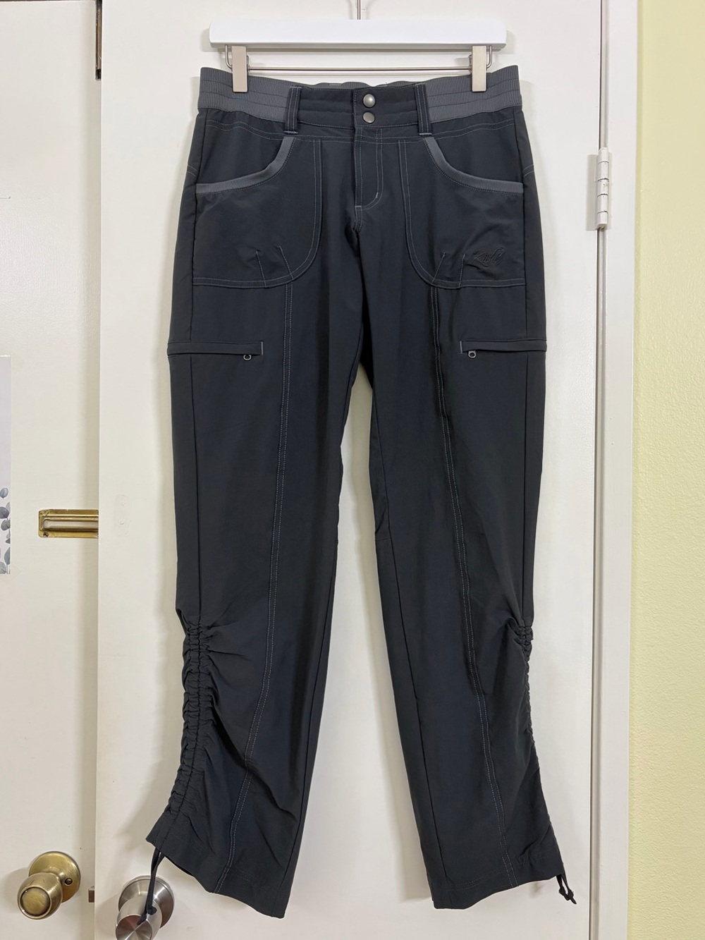 KÜHL Hiking Cargo Pants Ruched Drawstring Leg Zip Pockets 2 Reg Gorpcore Outdoor